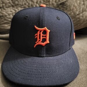 New Era Detroit Tigers Navy and Orange Fitted Hat Size 7